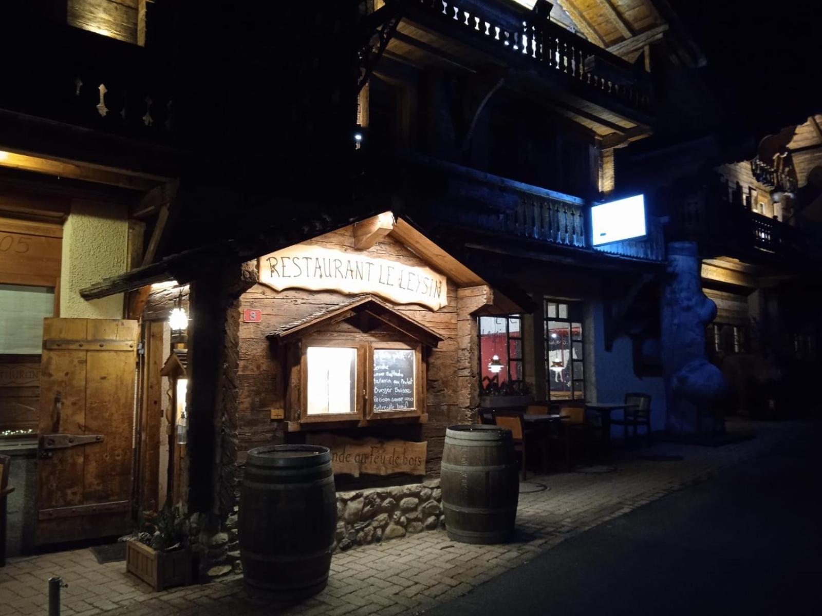 Hotel La Tour D'Ai レイサン エクステリア 写真
